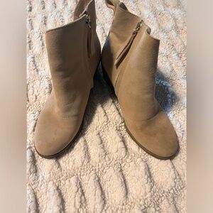 TOMS Women’s Boots